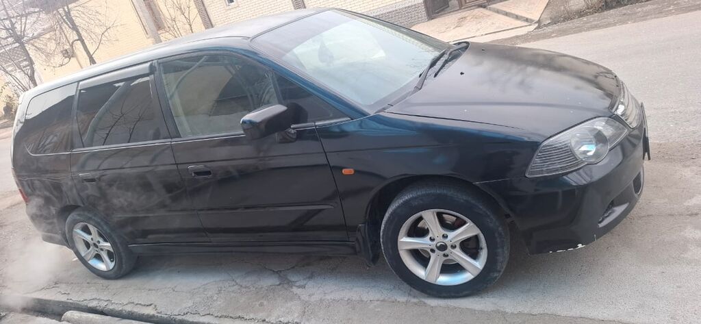 Honda Stream: 2000 г., Минивэн: фото 4