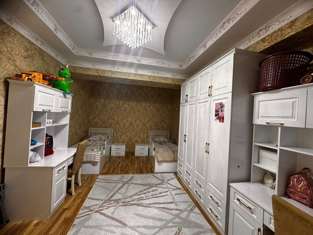 3 otaqlı, Yeni tikili, 147 kv. m