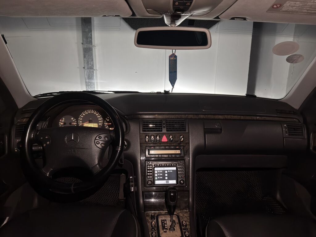 Mercedes-Benz E-Class: 2001 г., 3.2 л, Автомат, Бензин, Седан: фото 8
