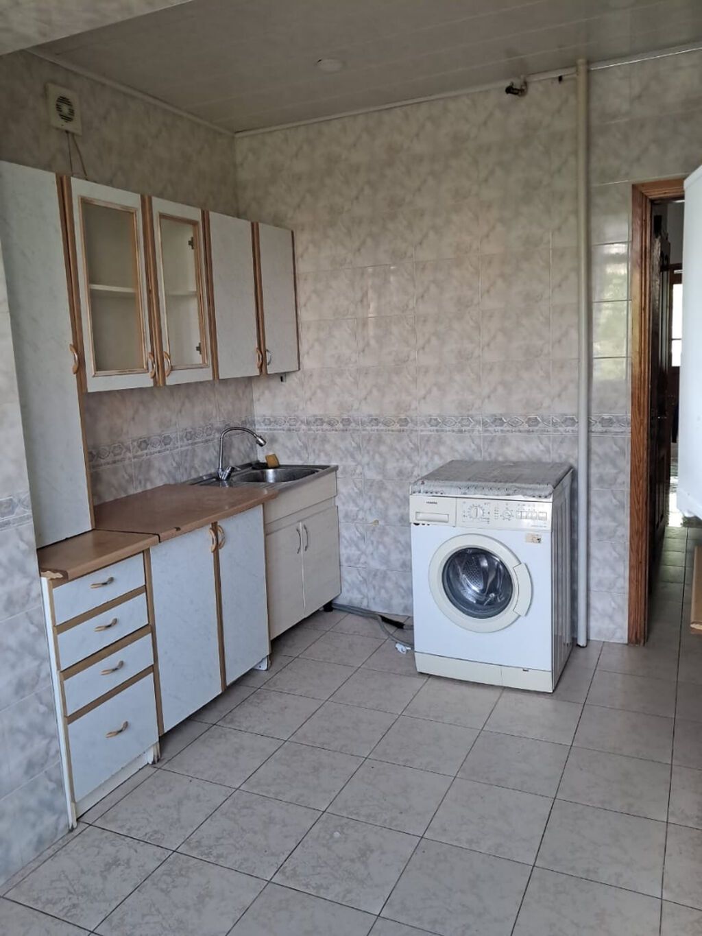 Gənclikdə 3 otaqlı köhnə tikili mənzil kirayə verilir, 70 m², 800 AZN/ay, şəkil 3 / 12