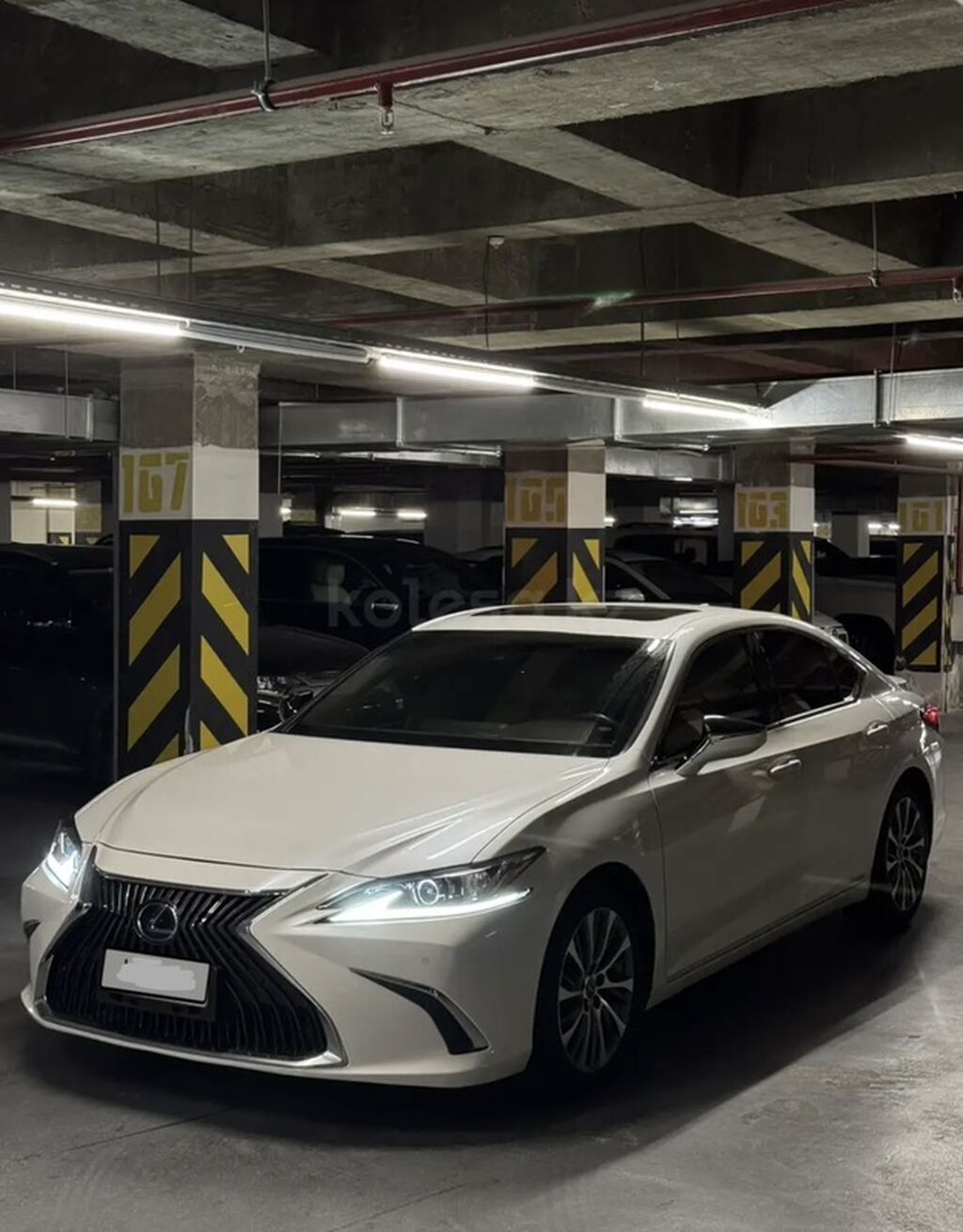 Lexus ES: 2019 г., Гибрид, Седан: фото 1