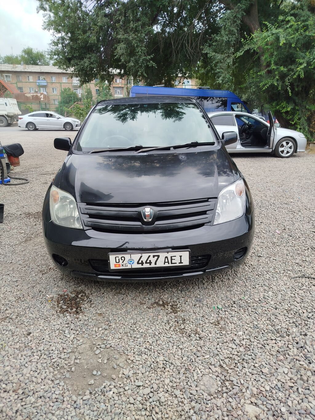 Toyota Ist: 2004 г., 1.5 л, Автомат, Бензин, Хэтчбэк — фото 2