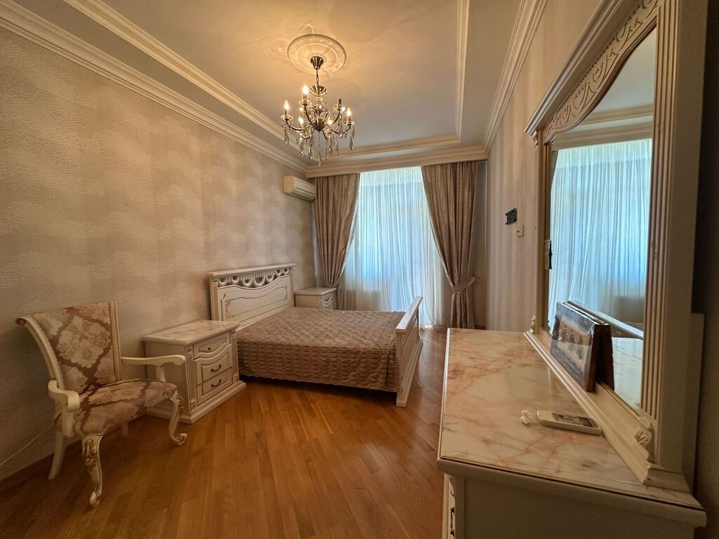 Сдаётся 3-комнатная квартира, Nəsimi, 117 м², 1 350 AZN/мес, фото 2 / 12