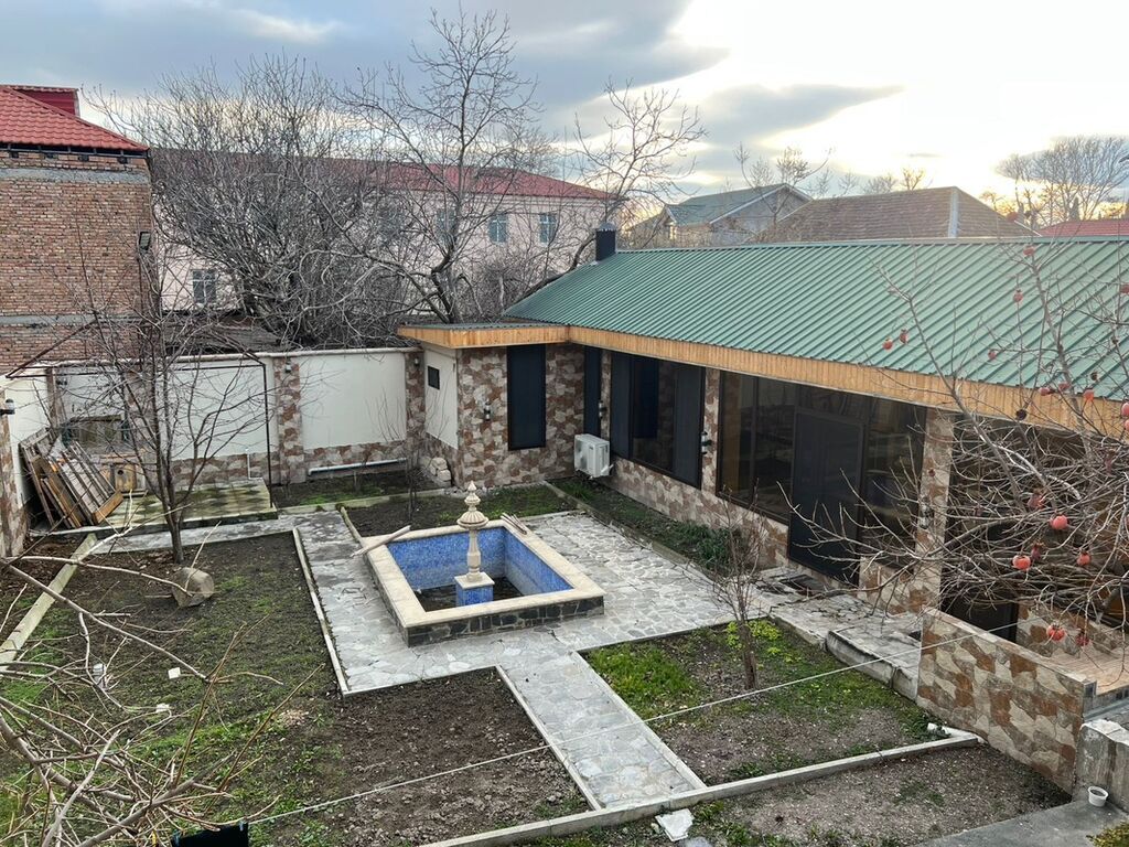 5 otaqlı, 110 kv. m, Orta təmir