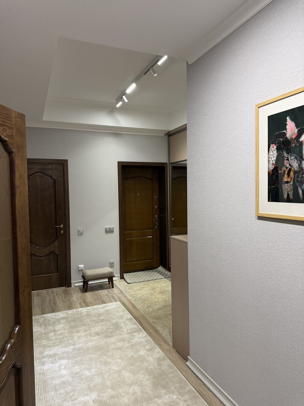Аренда квартиры в «Золотом квадрате» 2-комнатная квартира • 90 м²: фото 4
