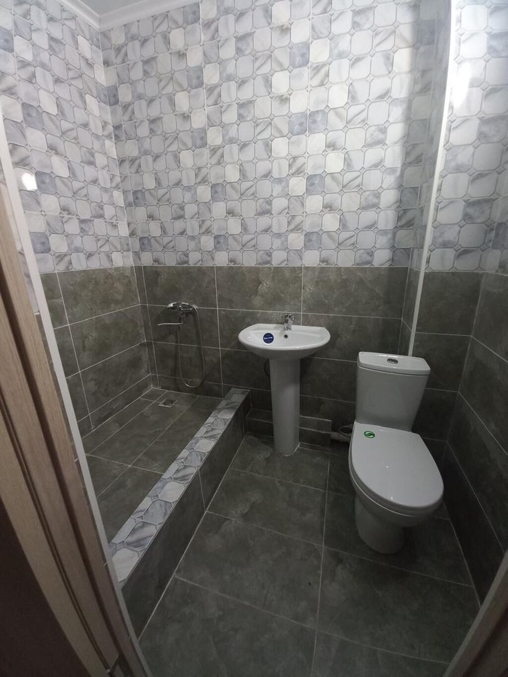 1 комната, 28 м², Индивидуалка, 1 этаж, Дизайнерский ремонт: фото 5