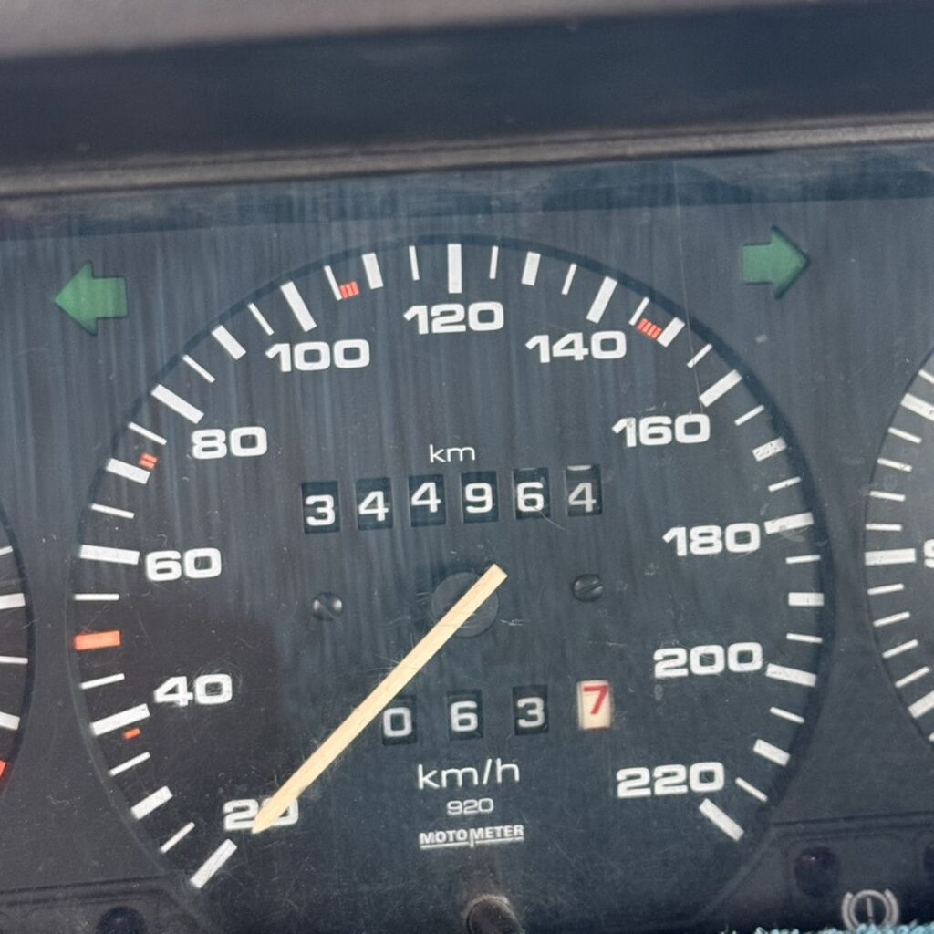 Volkswagen Passat Variant: 1992 г., 1.8 л, Механика, Бензин, Универсал: фото 8