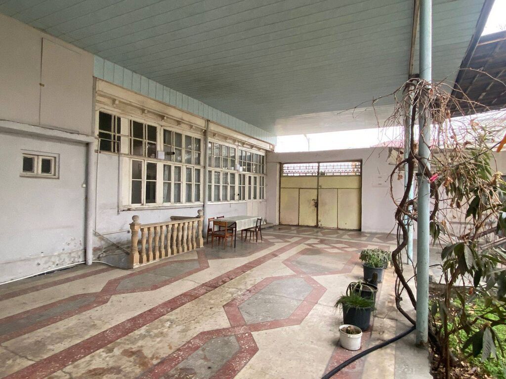 3 otaqlı, 150 kv. m, Orta təmir