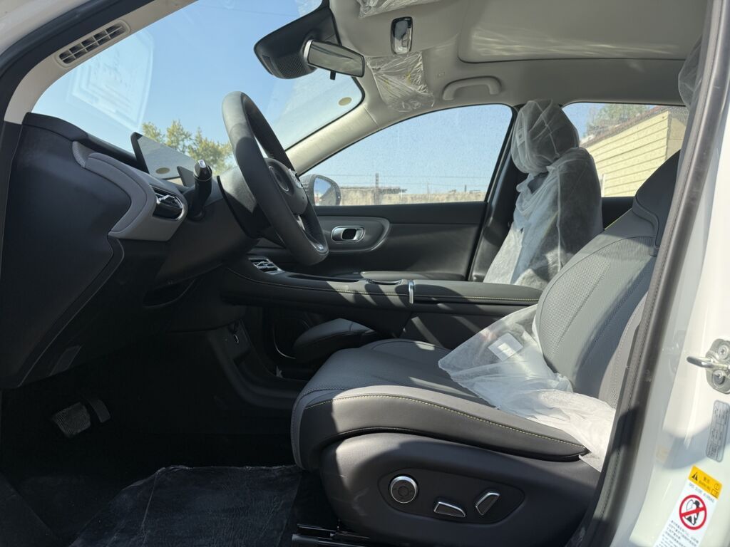 Новый электрокроссовер Changan Qiyuan Q05 2026 Белый кузов /: фото 4