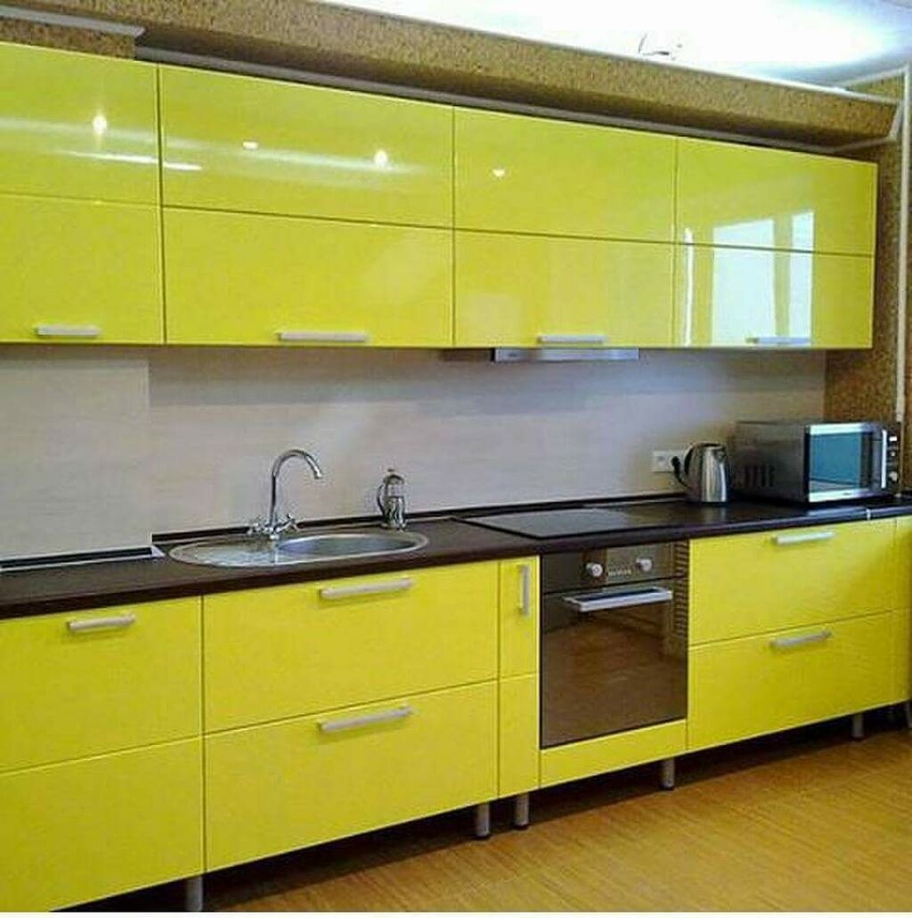Купить желтую кухню. Желтые кухни. Желтый кухонный гарнитур. Желтые кухонные гарнитуры. Кухня лимонного цвета.