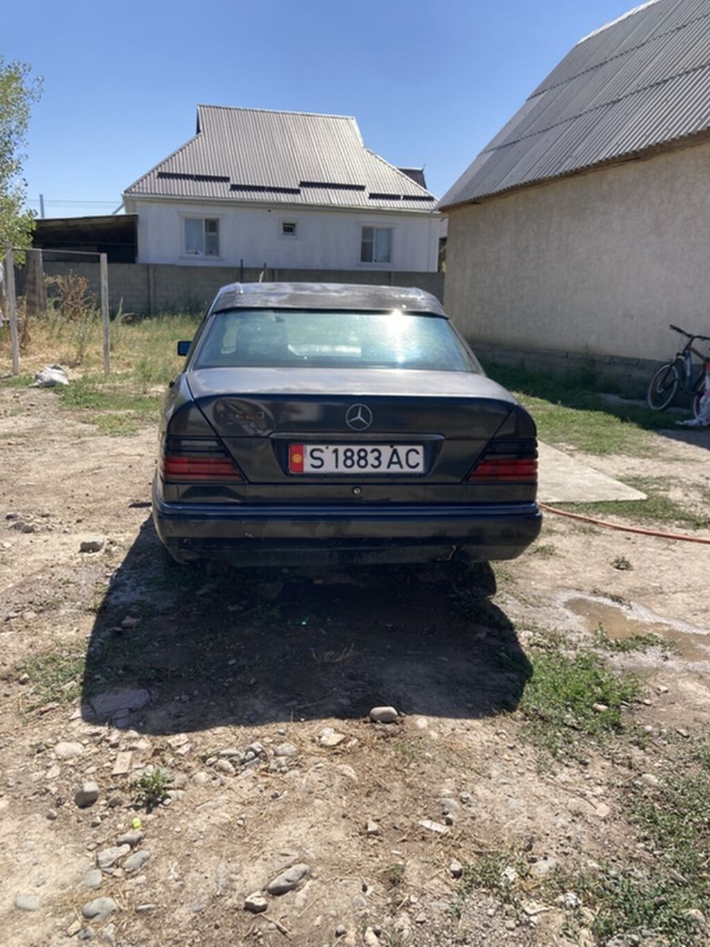 Mercedes-Benz W124: 1993 г., 2.2 л, Механика, Бензин, Седан: фото 4