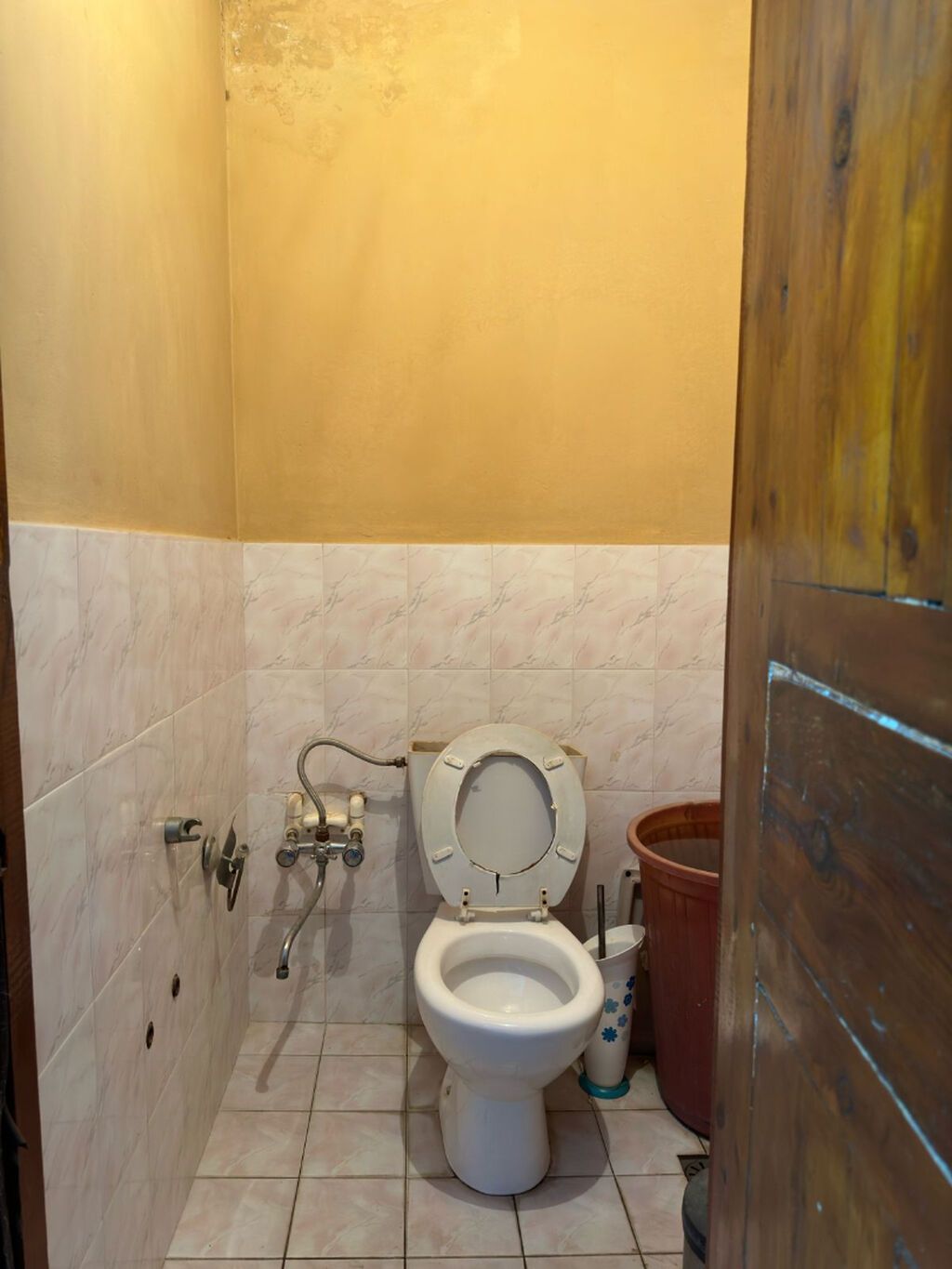 20-ci sahə 5 otaqlı, 178 kv. m, Kredit yoxdur, Təmirsiz