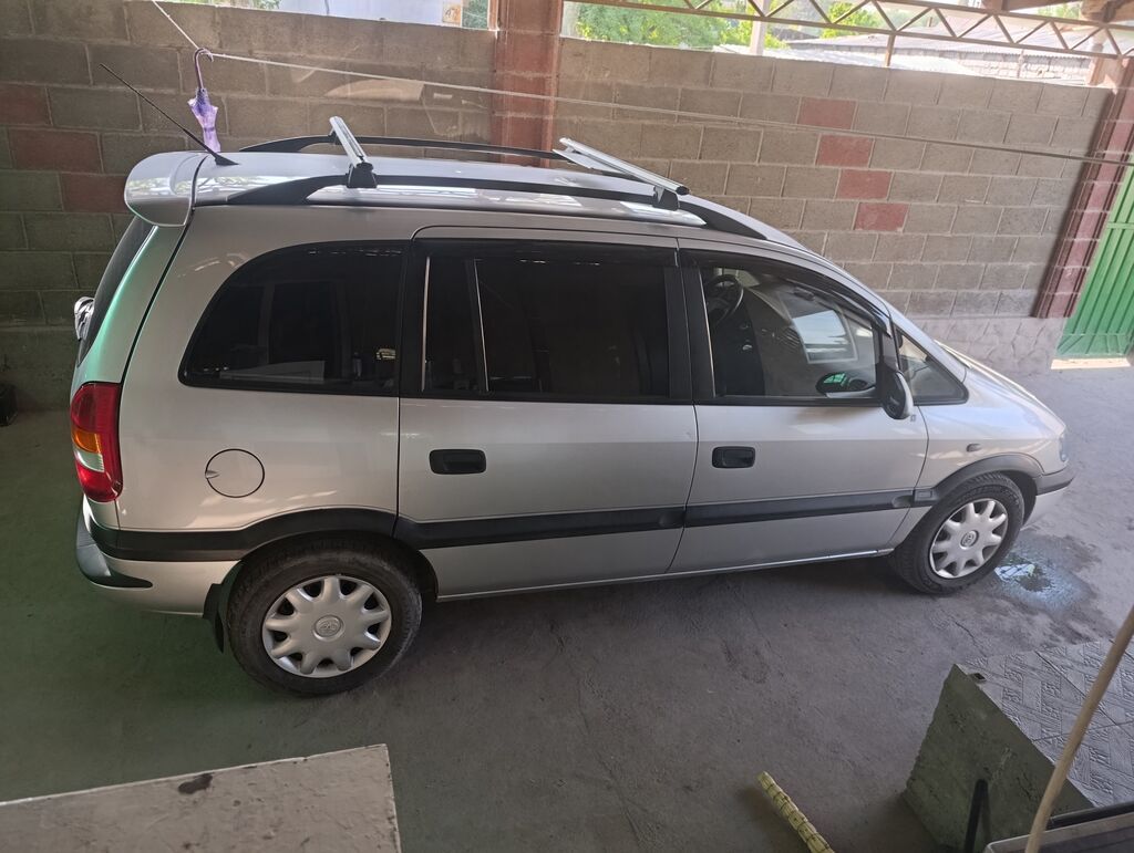 Opel Zafira: 2002 г., 1.8 л, Бензин, Минивэн: фото 7
