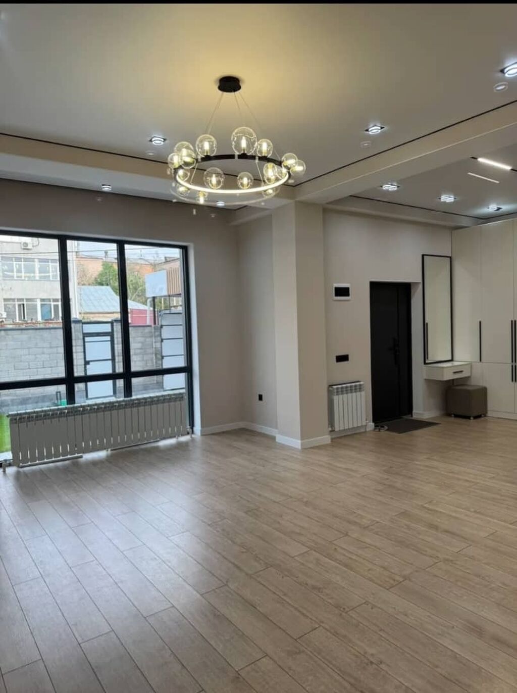 5 комнат, 290 м², 4 соток, Бишкек, Риэлтор: фото 2