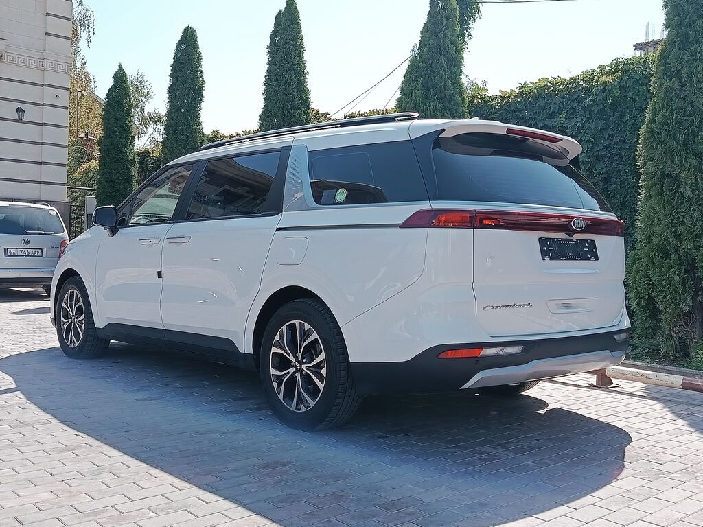 Kia Carnival: 2021 г., 2.2 л, Автомат, Дизель, Минивэн: фото 4