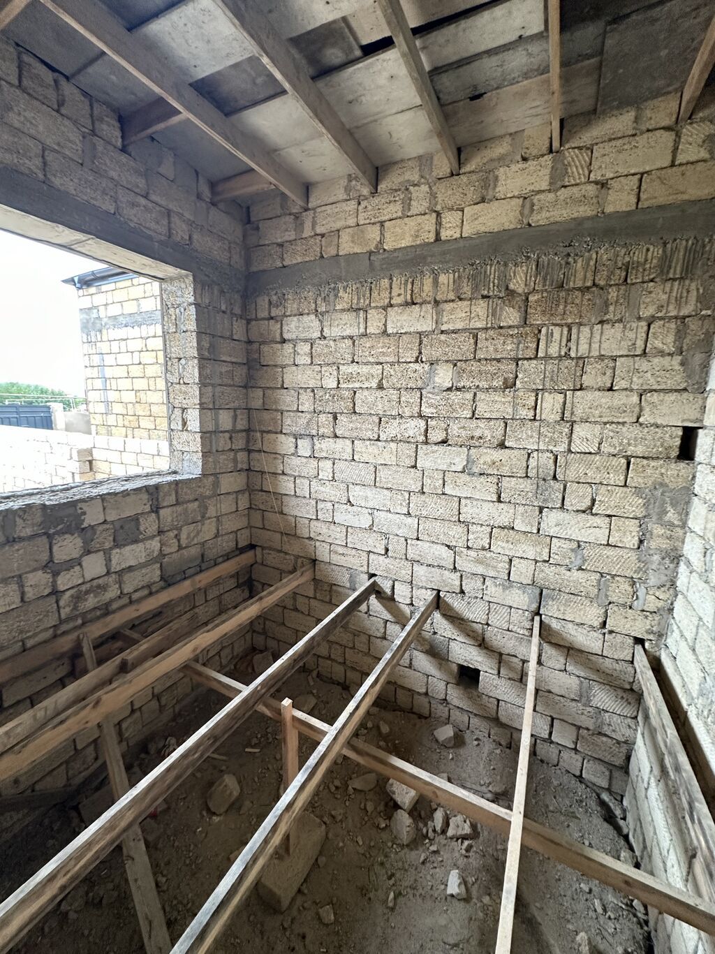3 otaqlı, 110 kv. m, Kredit yoxdur, Təmirsiz