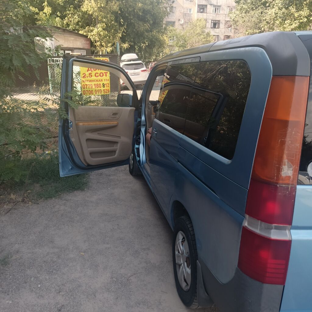 Honda Mobilio: 2002 г., 2 л, Автомат, Бензин, Минивэн: фото 2