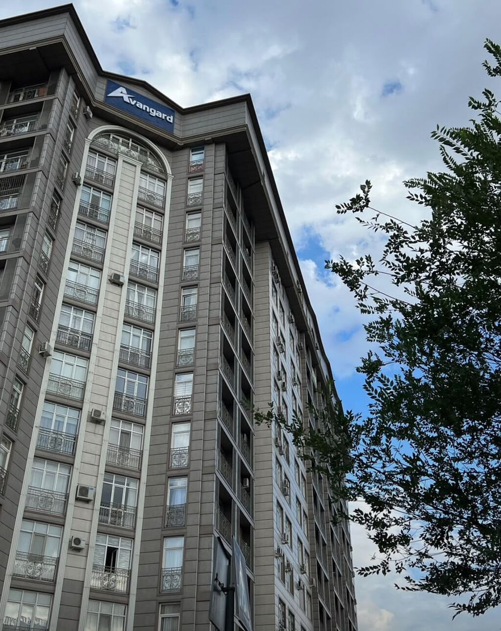 3 комнаты, 90 м², Элитка, 8 этаж, Евроремонт: фото 2