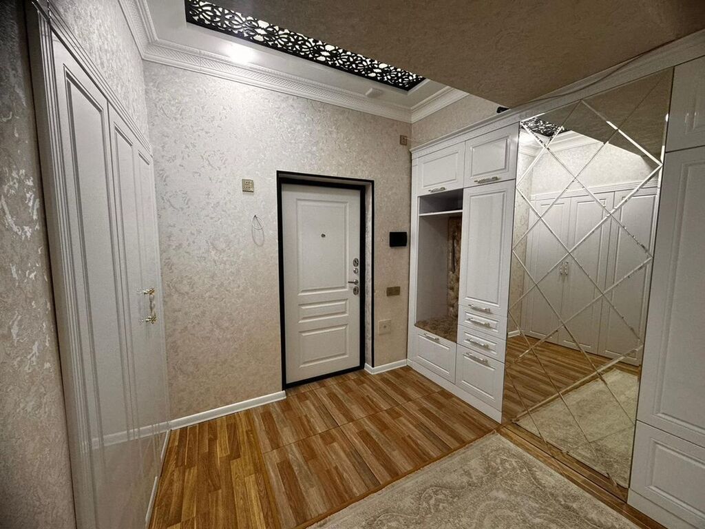 3 otaqlı, Yeni tikili, 147 kv. m
