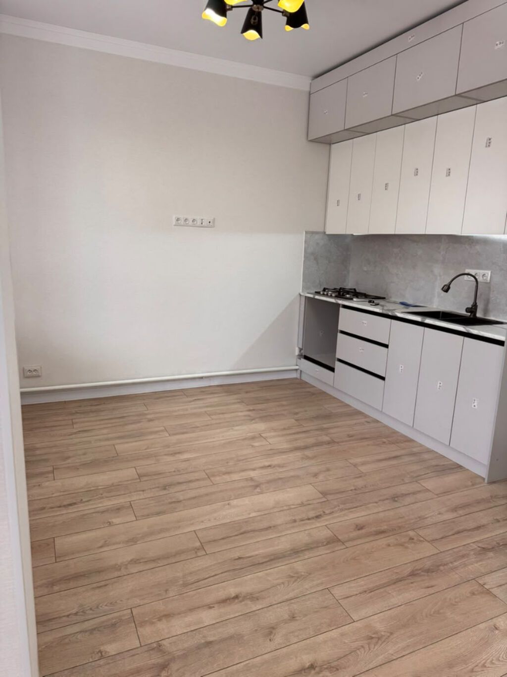 3 комнаты, 87 м², 3 соток, Бишкек, Ак-Орго ж/м Агентство недвижимости: фото 4