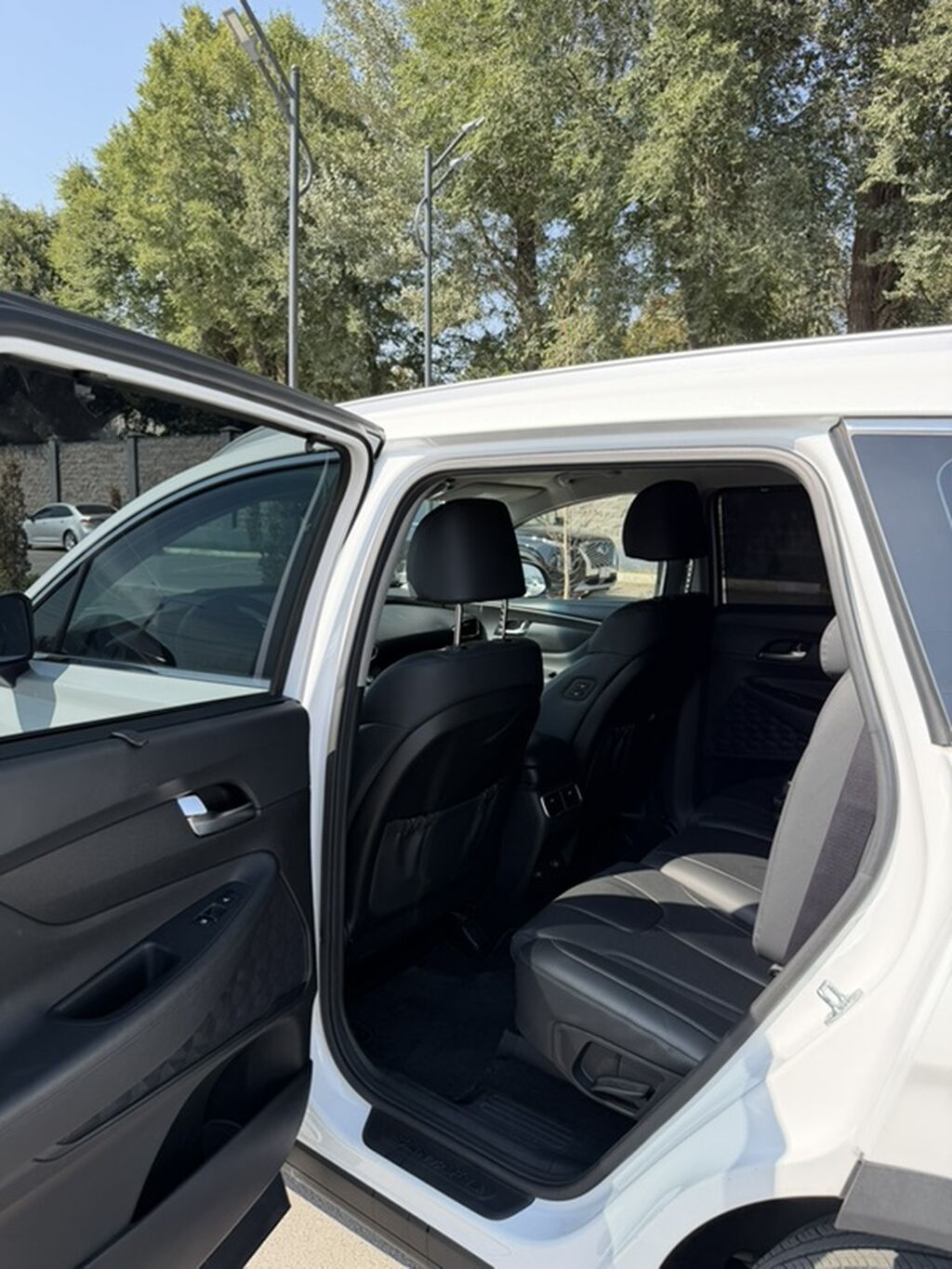 Hyundai Santa Fe: 2022 г., 1.6 л, Автомат, Гибрид, Кроссовер: фото 8