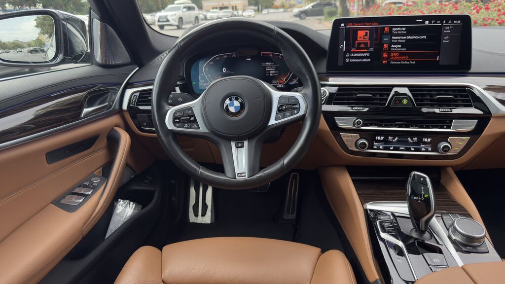 BMW 5 series: 2020 г., 2 л, Автомат, Бензин, Седан: фото 8