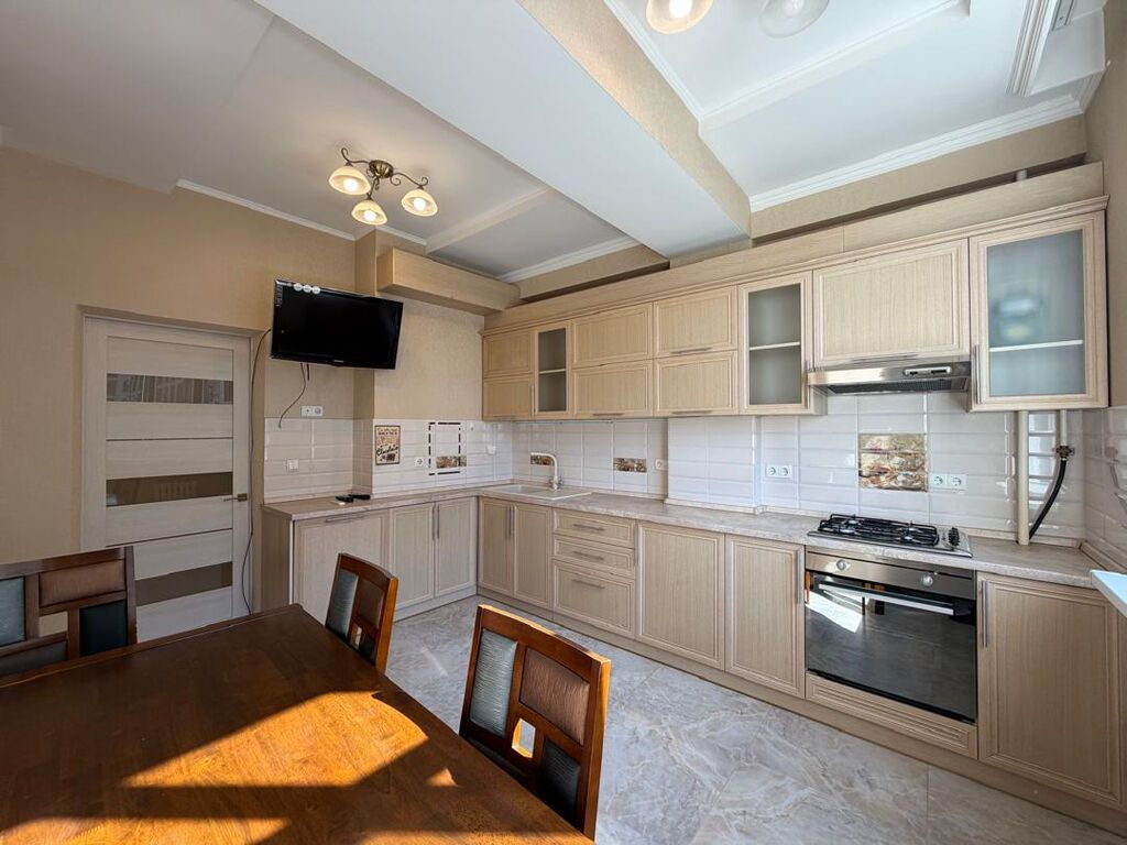 3 комнаты, 97 м², Манаса/Боконбаева Элитка, 5 этаж, Евроремонт: фото 5