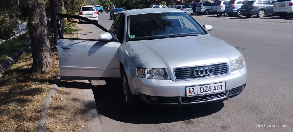 Audi A4: 2001 г., 2 л, Вариатор, Газ, Седан: фото 6