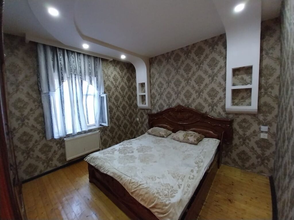 100 kv. m, 3 otaqlı, Kombi, Qaz, İşıq