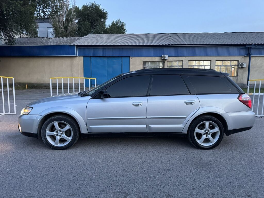 Subaru Outback 2003 г., 2.5 л, автомат, бензин: фото 1