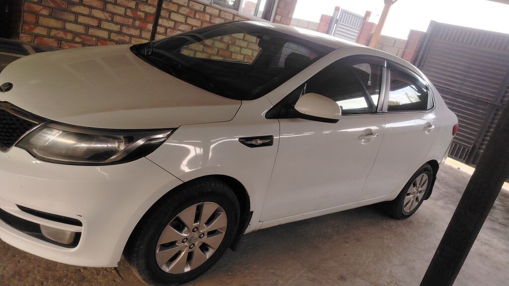 Kia Rio: 2017 г., 1.6 л, Механика, Бензин, Седан: фото 2