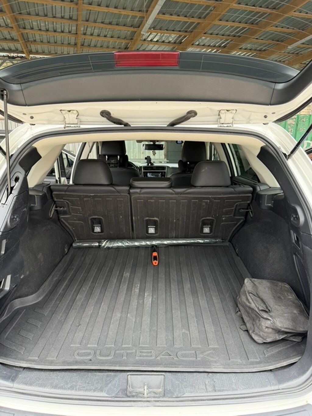 Subaru Outback: 2018 г., 2.5 л, Вариатор, Бензин, Универсал: фото 8