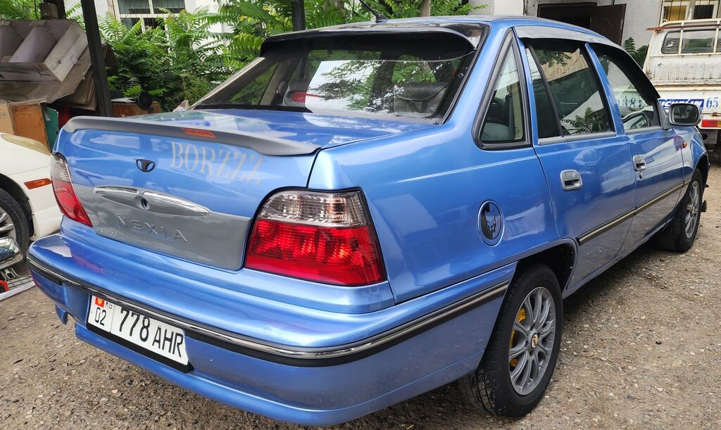 Daewoo Nexia: 2008 г., 1.5 л, Механика, Бензин, Седан: фото 2