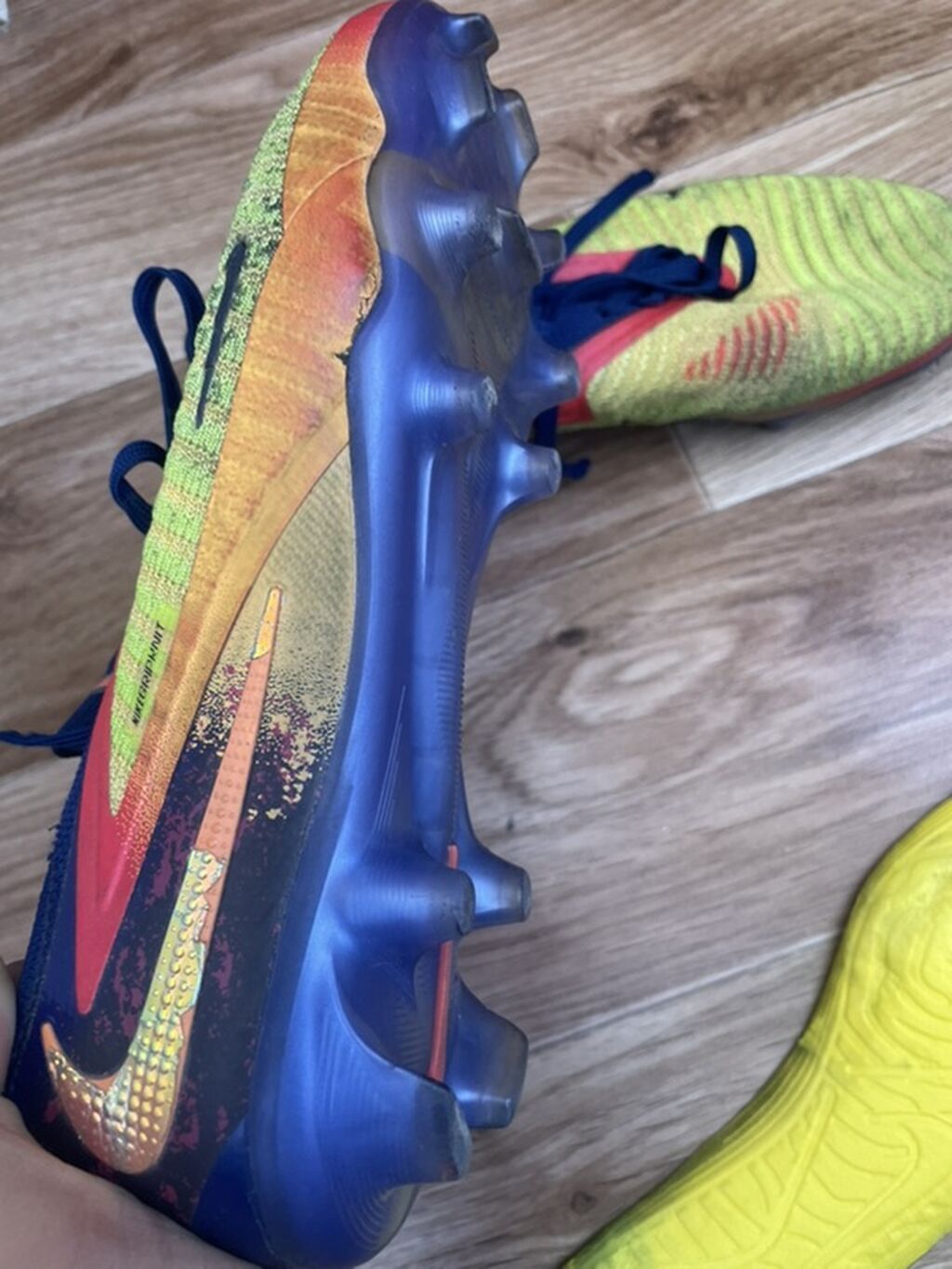Футбольные бутсы Nike Phantom (линейка Phantom, надпись Phantom на: фото 3
