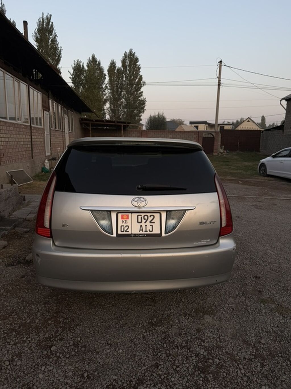 Toyota Mark II: 2003 г., 2 л, Автомат, Бензин, Универсал: фото 5