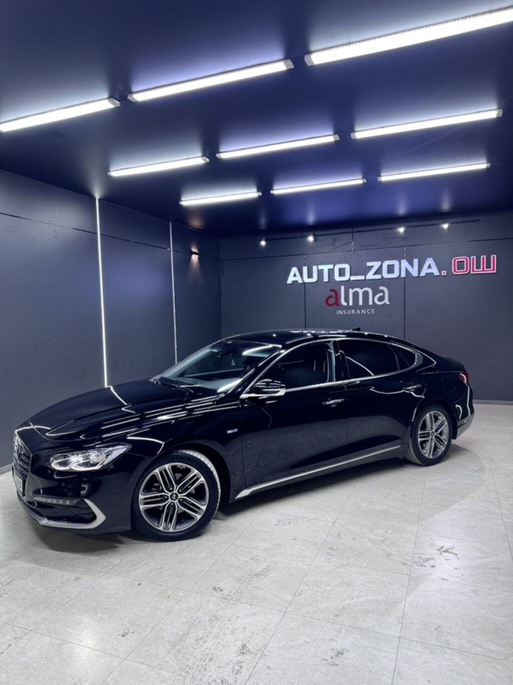 Hyundai Grandeur: 2019 г., 2.4 л, Автомат, Гибрид, Седан: фото 4