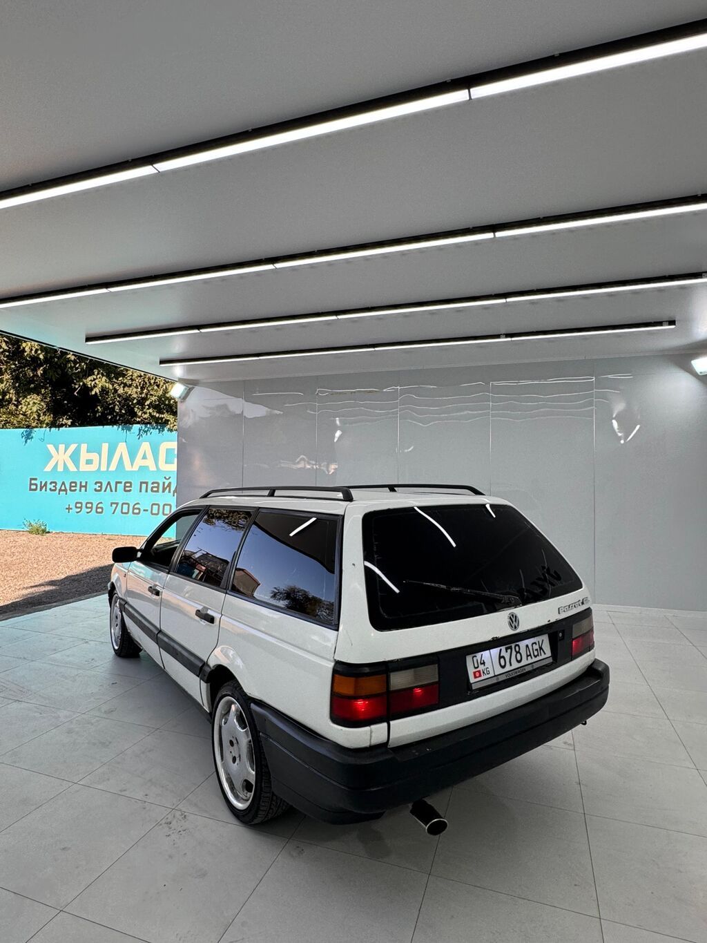 Volkswagen Passat: 1992 г., 1.8 л, Механика, Бензин, Универсал: фото 4