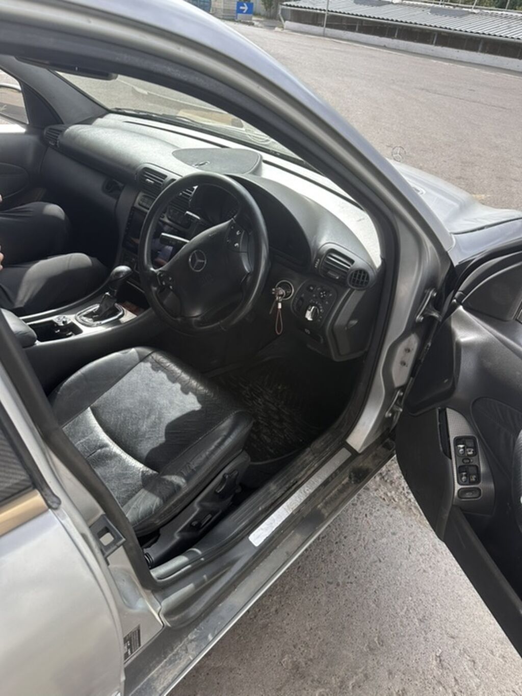 Mercedes-Benz C-Class: 2001 г., 3.2 л, Автомат, Бензин, Седан: фото 6