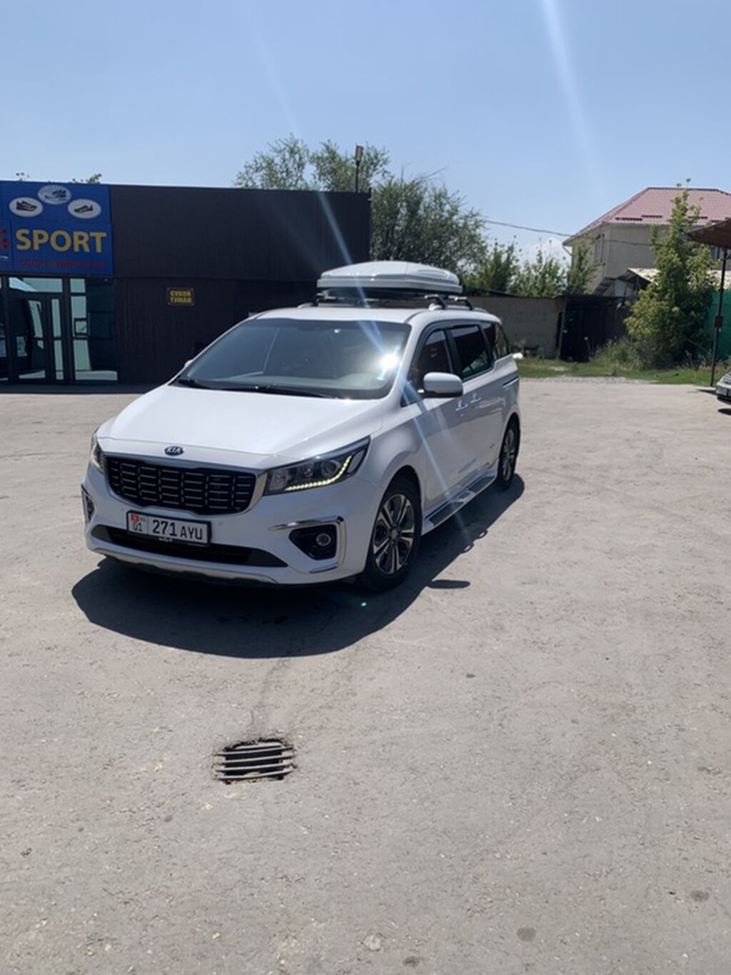Kia Carnival: 2018 г., 2.2 л, Типтроник, Дизель, Минивэн: фото 1