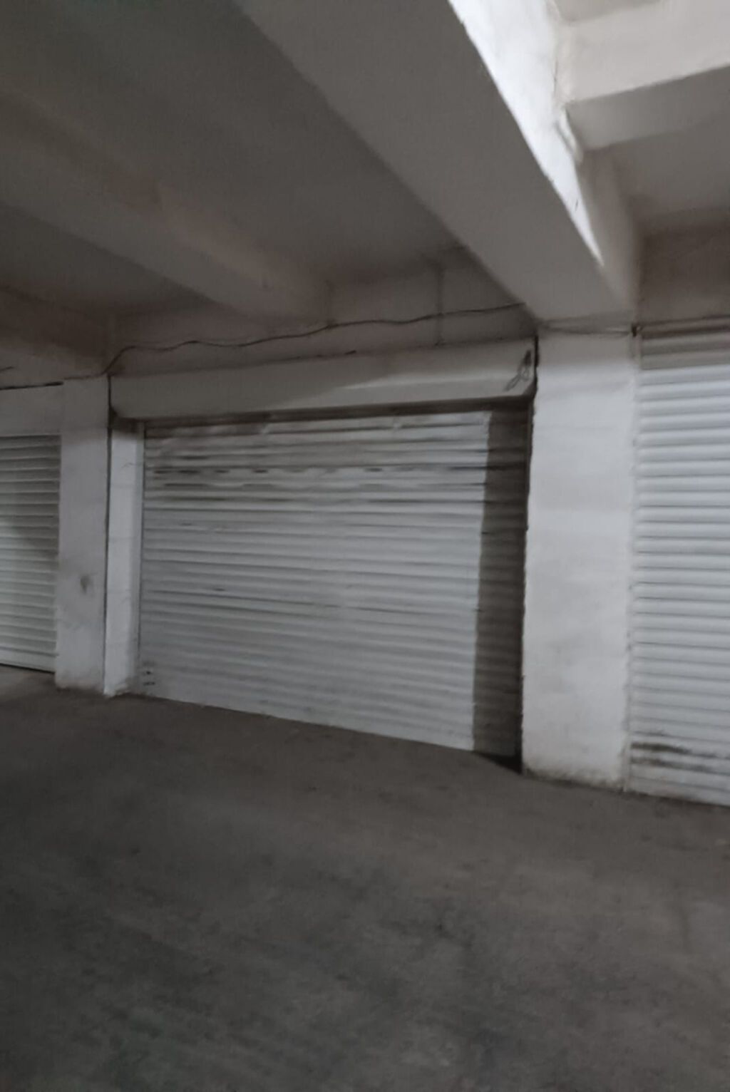 Nərimanov r., Qarabağ küç. 8, Yaşıl bazar və Şərq bazarının