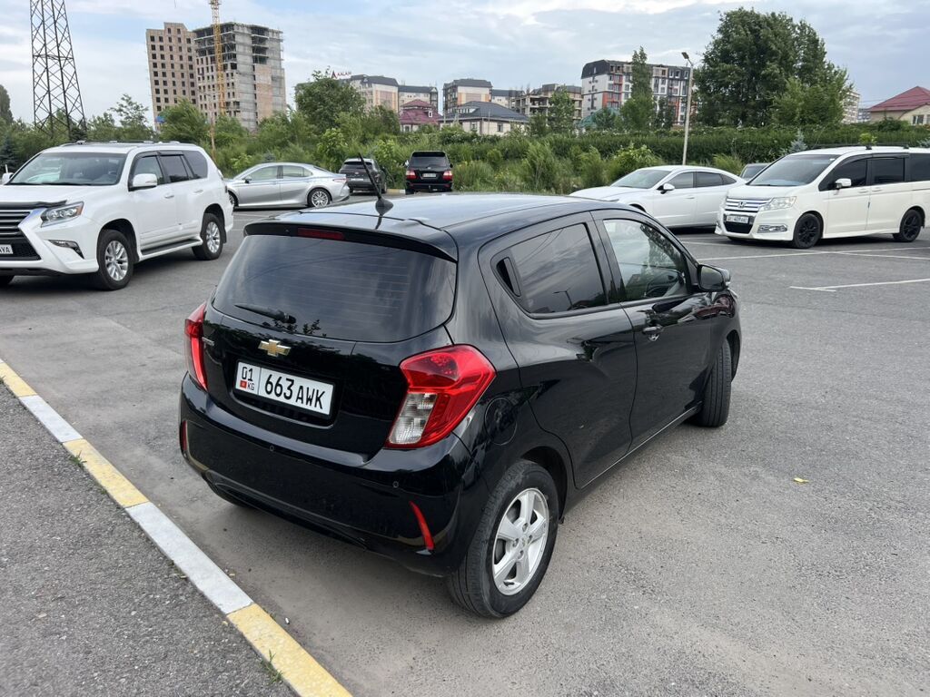 Chevrolet Spark: 2019 г., 1 л, Автомат, Бензин, Хэтчбэк: фото 3