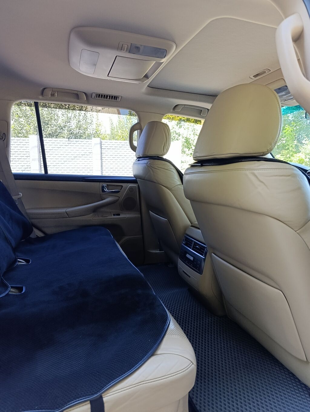 Lexus LX: 2010 г., 5.7 л, Автомат, Бензин, Внедорожник: фото 8