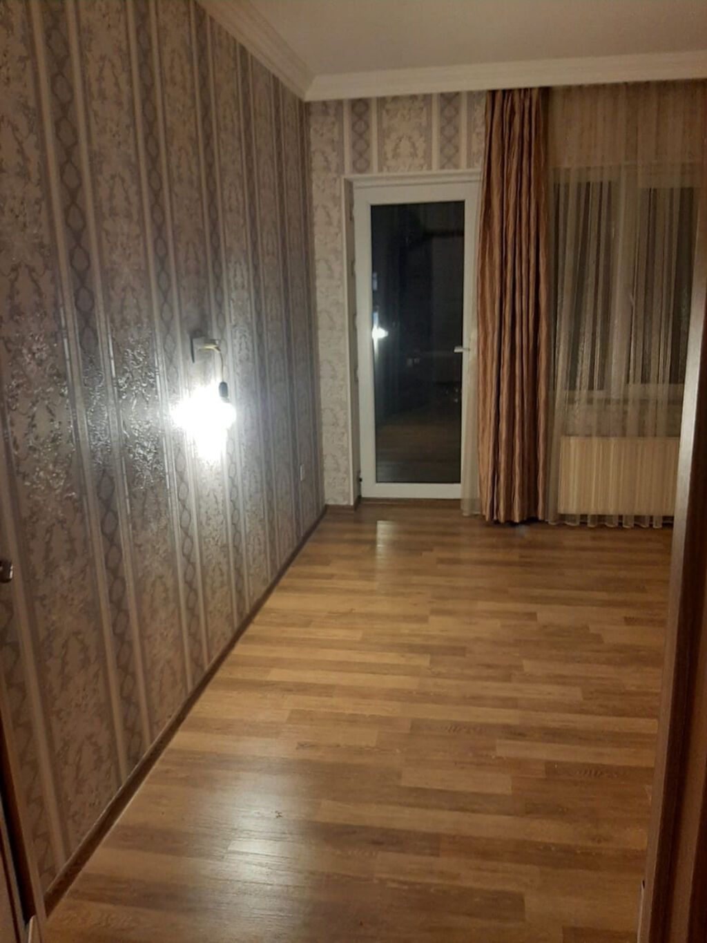Bakı, 4 otaqlı, Köhnə tikili, m. Xətai, 100 kv. m