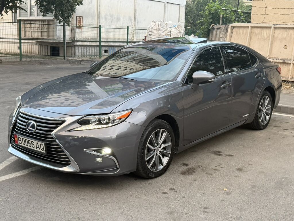 Lexus ES: 2016 г., 2.5 л, Вариатор, Гибрид, Седан: фото 2