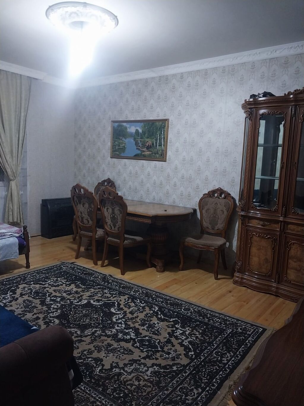 Nasosnu,Şirvan massivi,hərbi hissənin yaxınlığında 2 otaqlı,həyət evi