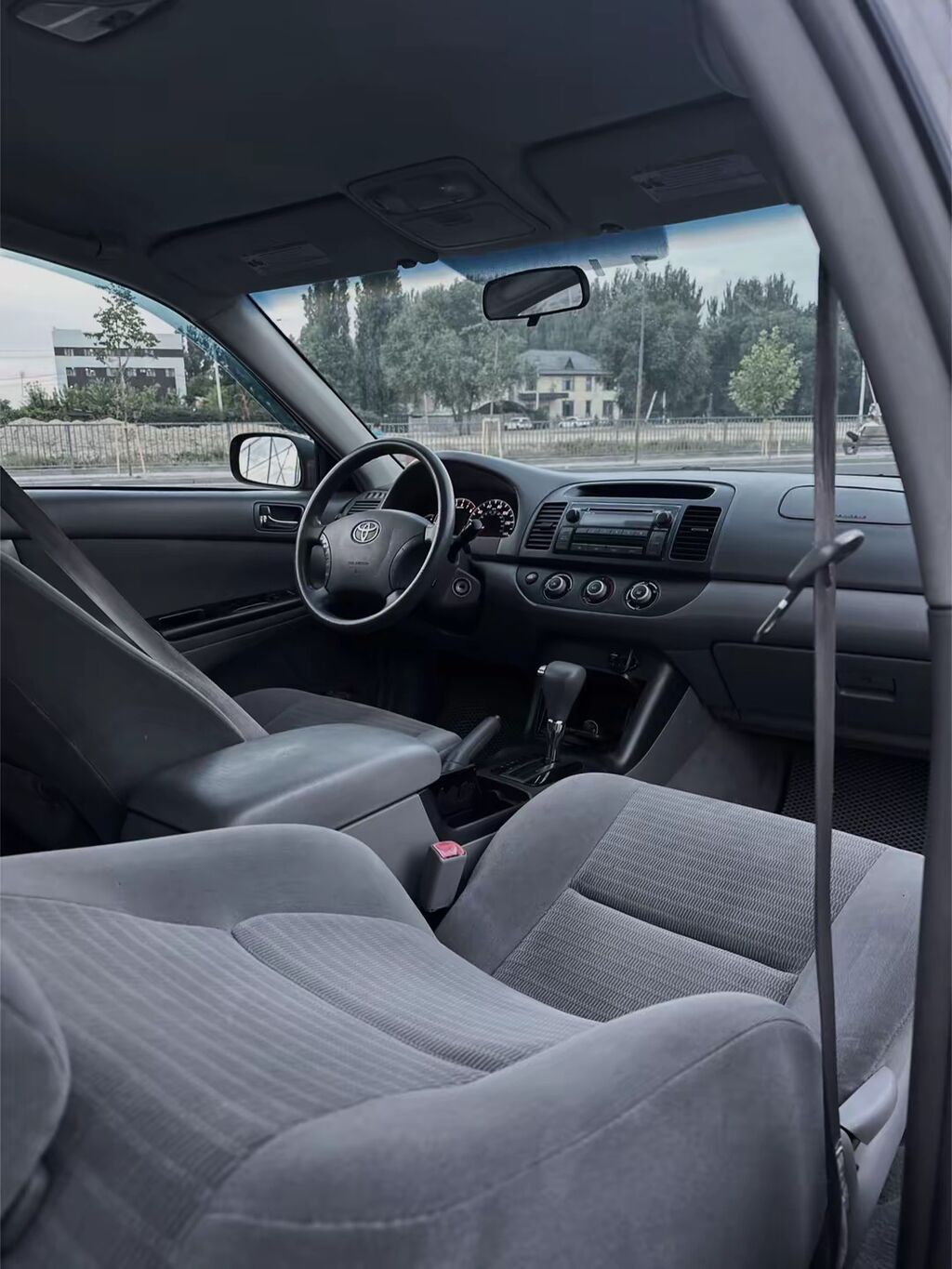 Toyota Camry: 2004 г., 2.4 л, Автомат, Бензин, Седан: фото 8