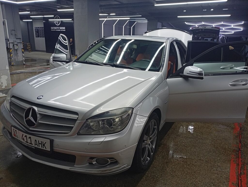 Mercedes-Benz C-Class: 2009 г., 1.8 л, Автомат, Бензин, Седан: фото 2