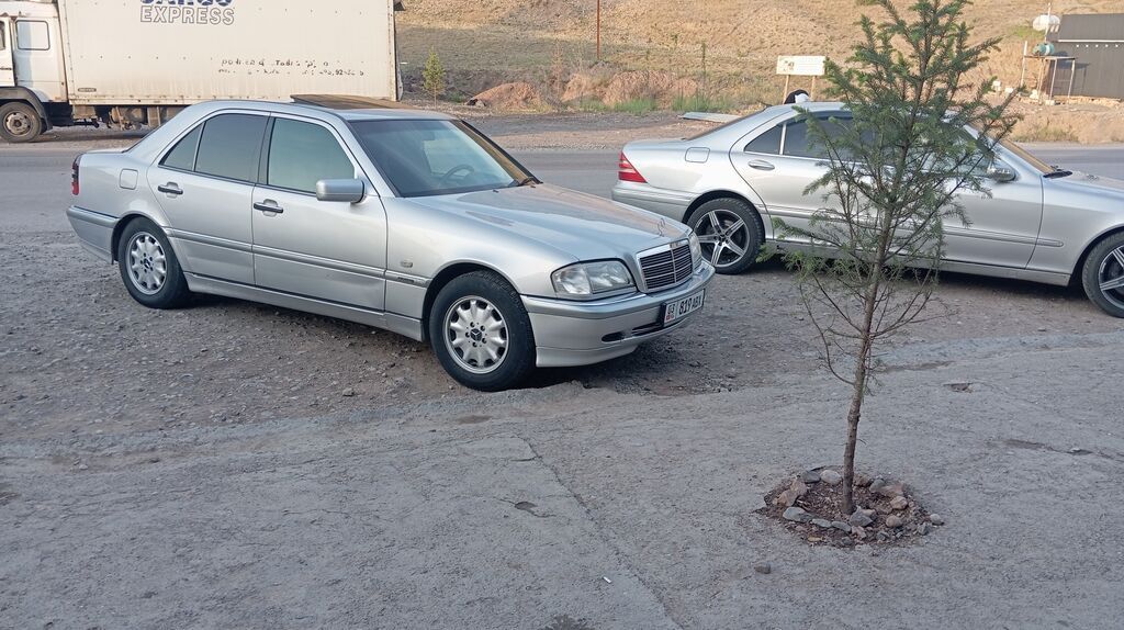 Mercedes-Benz C-Class: 1999 г., 2.4 л, Автомат, Бензин, Седан: фото 1