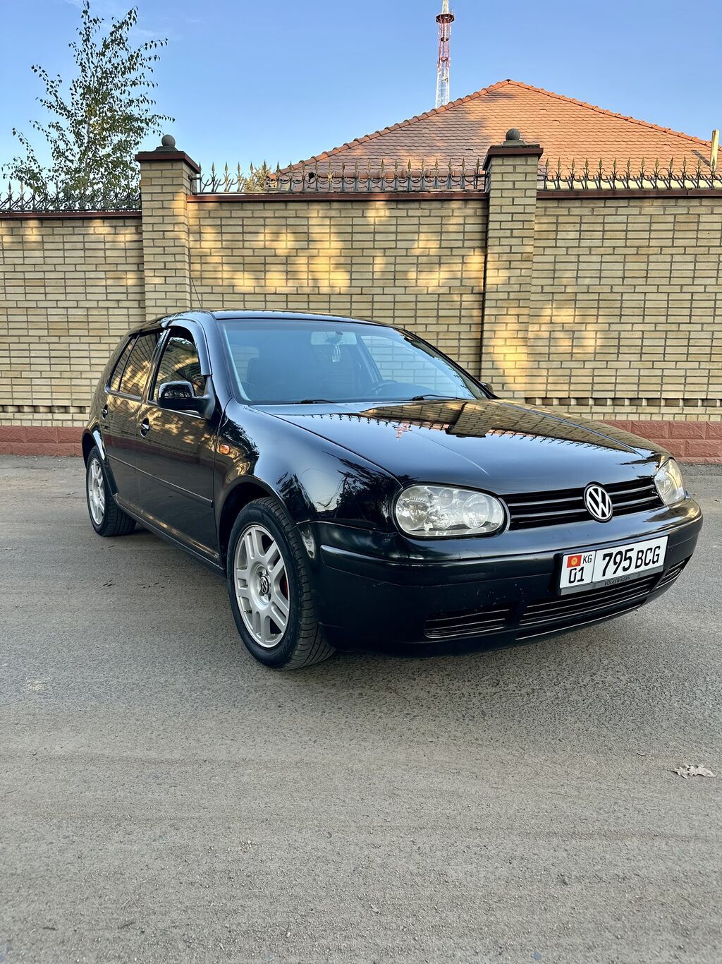 Volkswagen Golf: 2000 г., 2 л, Механика, Бензин, Хэтчбэк: фото 4