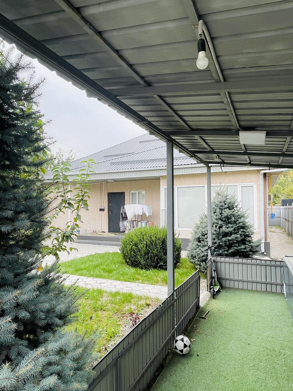 5 комнат, 135 м², 4 соток, Бишкек, Колмо ж/м Риэлтор: фото 2